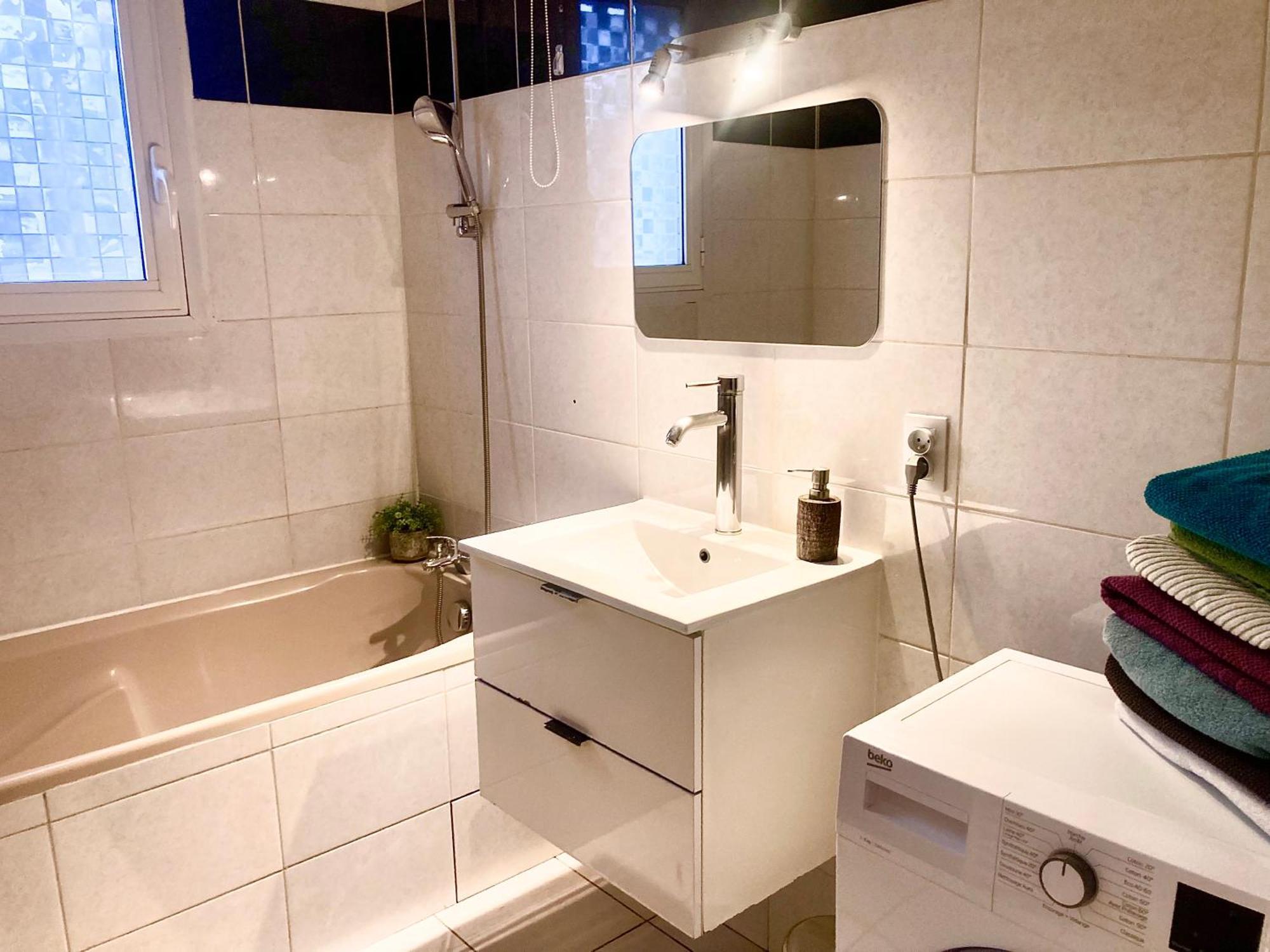 Villa 110M2, 7 Pers, Jacuzzi , 3 Chambres, Terrain Clos Et Arbore 2500M2 Trebes Bagian luar foto