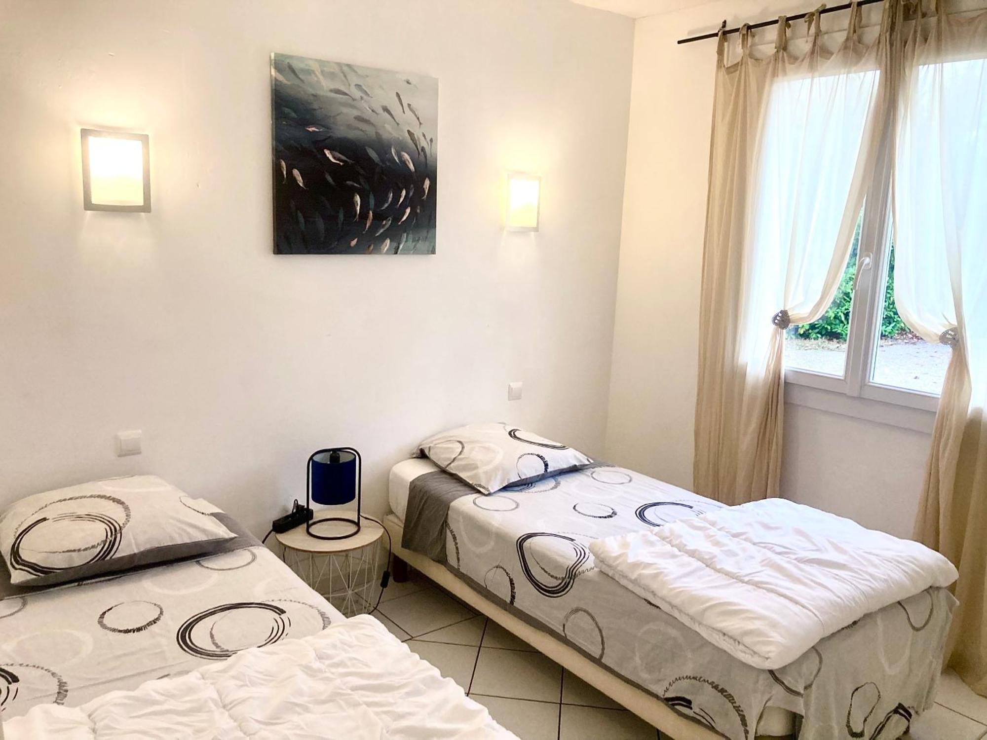 Villa 110M2, 7 Pers, Jacuzzi , 3 Chambres, Terrain Clos Et Arbore 2500M2 Trebes Bagian luar foto